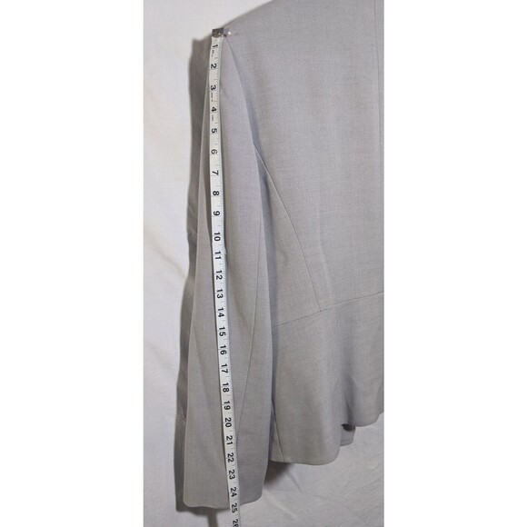 Tahari Womens Blazer Jacket Sports Coat ~ Size 12 ~ Silver Gray - Picture 4 of 8